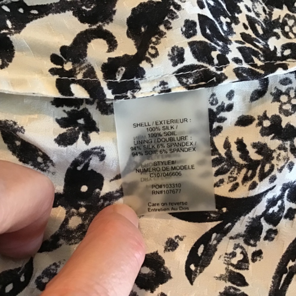 Alice + Olivia Black and Cream Top - Picture 6 of 6
